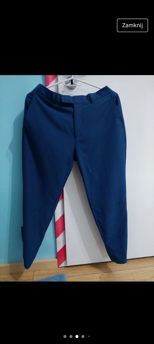 niebieskie spodnie garniturowe chinosy