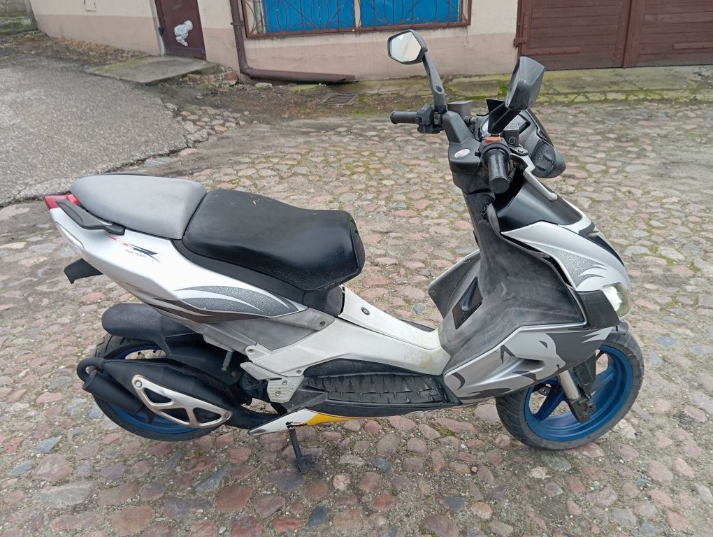 Aprilia SR 50 Factory Ditech plastyki lampy lagi licznik elektryka
