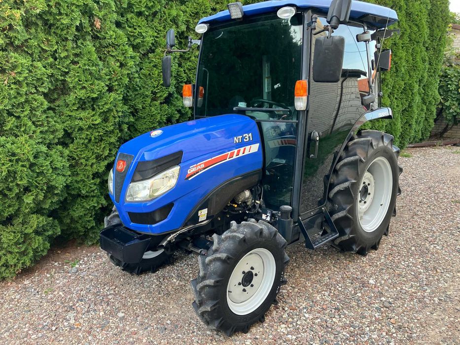 Iseki NT31 Kabina Komunalny Sadowniczy Ogrodniczy Mini Traktor Ciągnik
