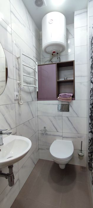 1-к кв посуточно, пр. Соборный, ЗНУ, КСМ,  військовий шпиталь