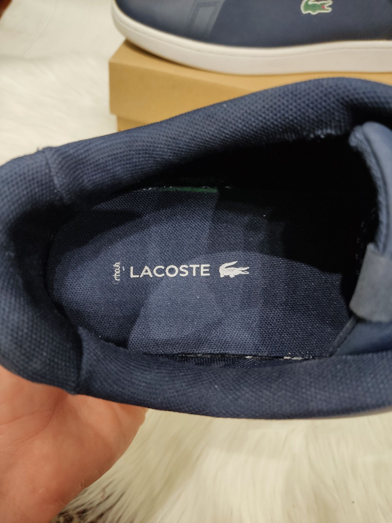 Осінні кросівки Lacoste 46 розмір