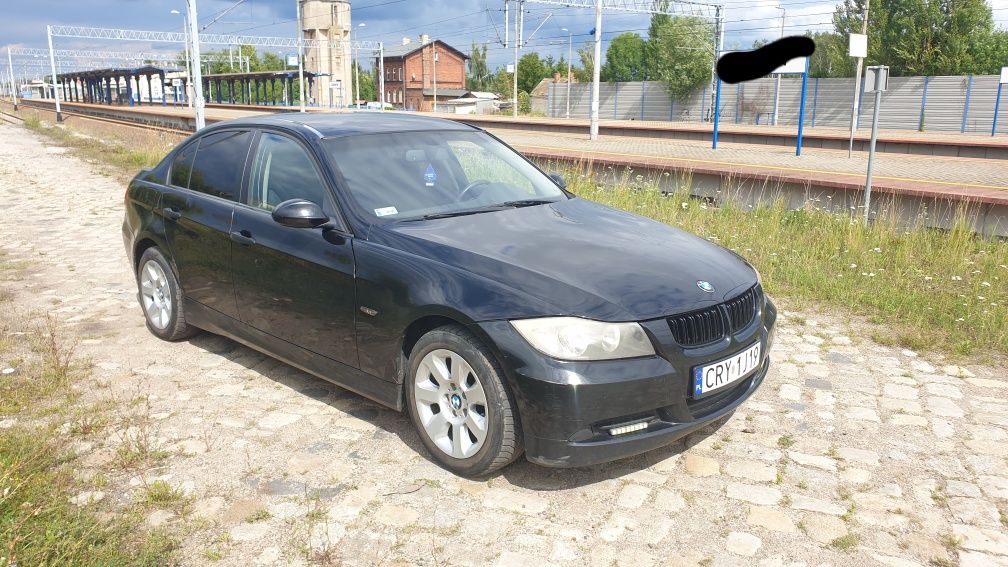 Sprzedam BMW E90 2.0i