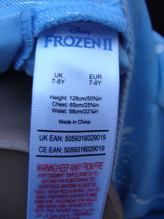 много костюмов! 3-4,5-6,7-8  Эльза платье с украшением на голову
