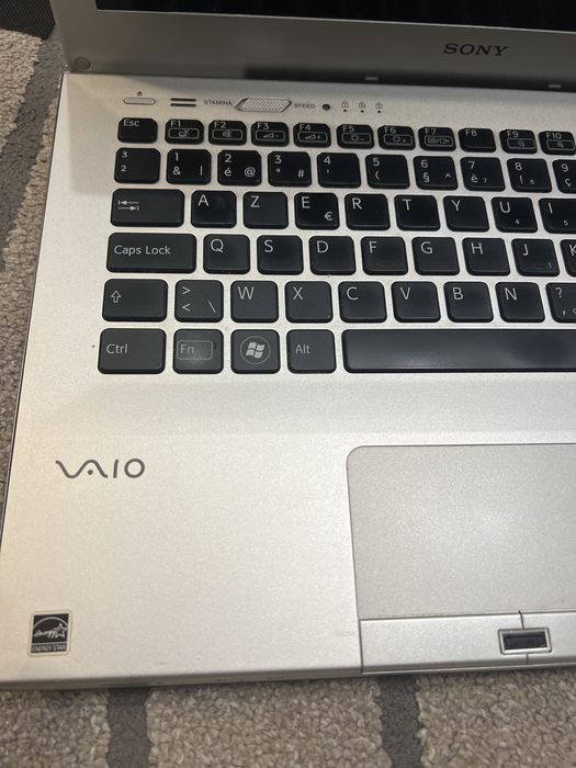 Ноутбук с Европы Sony