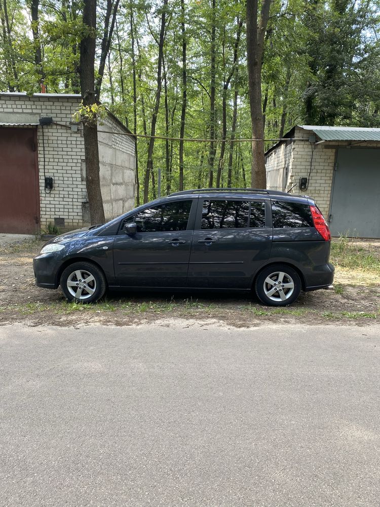 MAZDA 5 минивен 7 мест