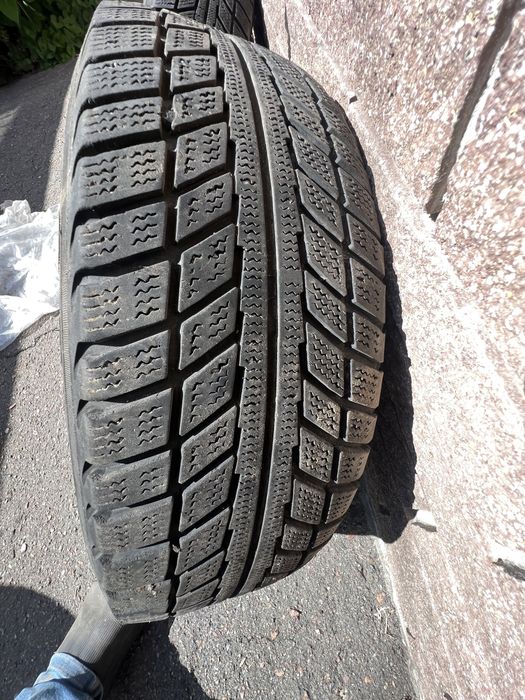 Зимова гума R14 з дисками дача логан сандеро шкода фабія део ланос