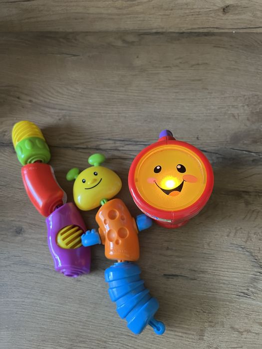 Fisher Price Latarka Gasienica