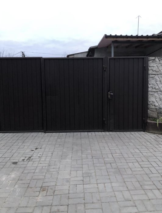 Продам современный дом возле парка Энергетиков