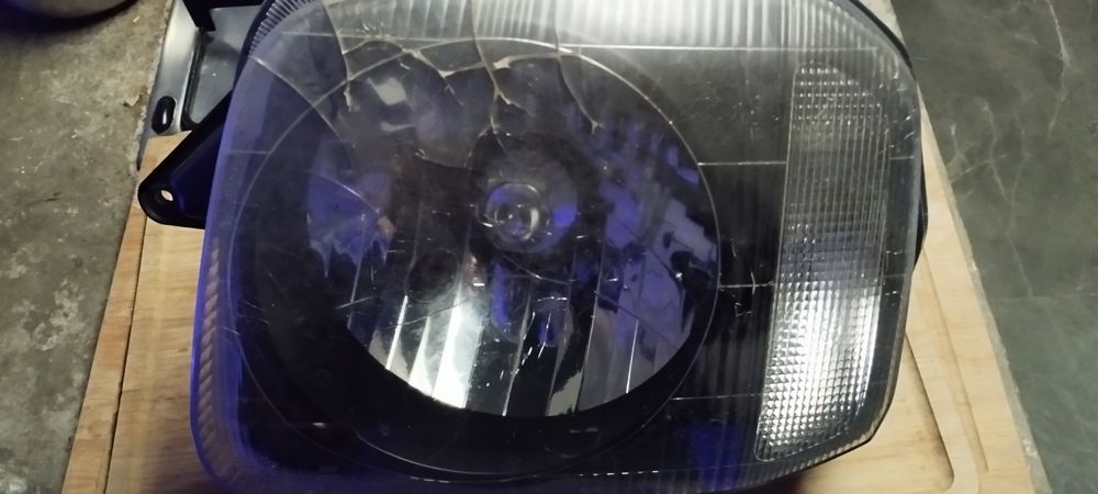 Farol esquerdo e direita Jimny