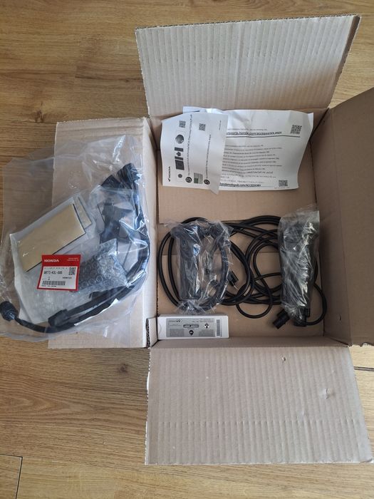 Honda ADV 350 podgrzewane  grzane manetki, nowe, OEM Homda