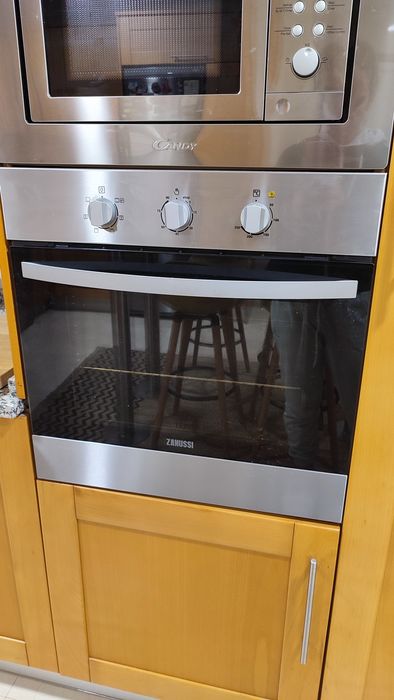 Forno encastravel Zanussi