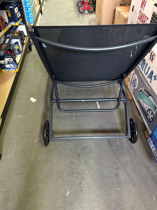 Leżak na kółkach grodowy z regulowanym oparciem relaksacyjny