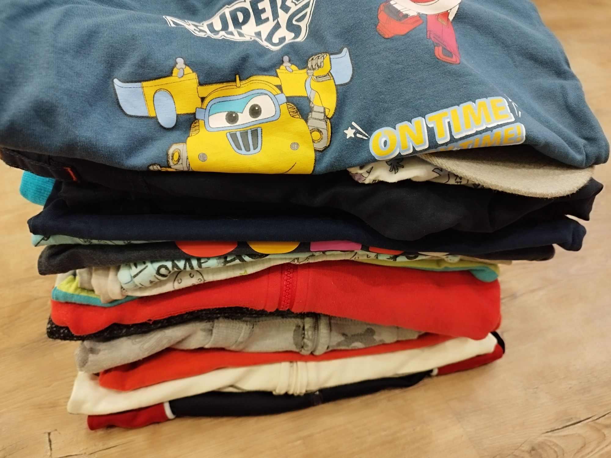 Paka dla chłopaka 110-116 bluzy z kapturem bluzki krótkie długie