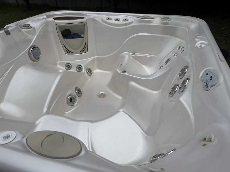 Jacuzzi hotspring mega okazja totalne czyszczenie magazynu