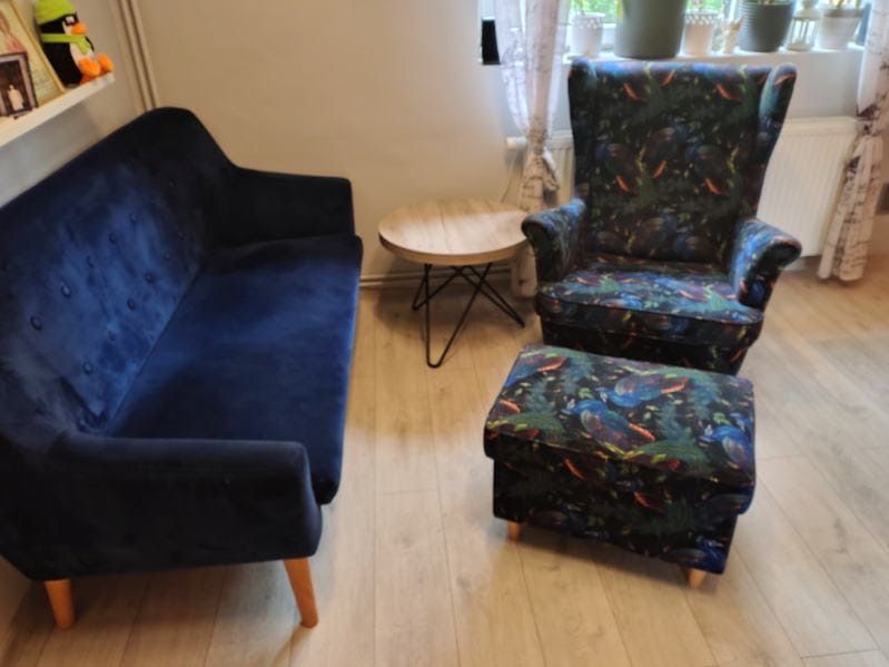 Sofa fotel  z podnozkiem