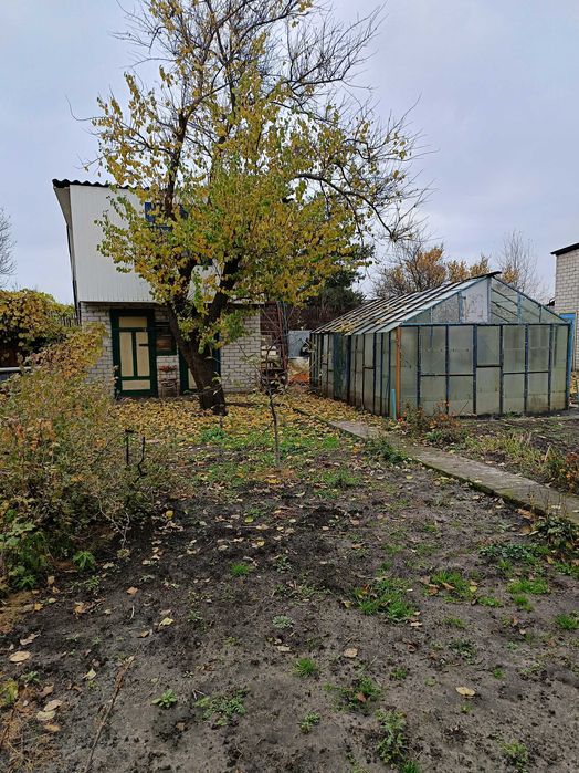 Продам дачу возле Днепра