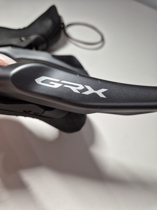 Klamkomanetki hydrauliczne Shimano GRX ST-RX-820 2/12s