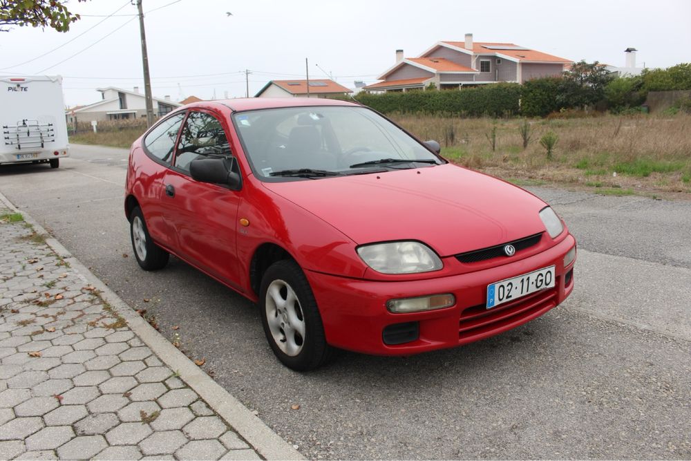 Mazda 323C 1.3 (75cv)