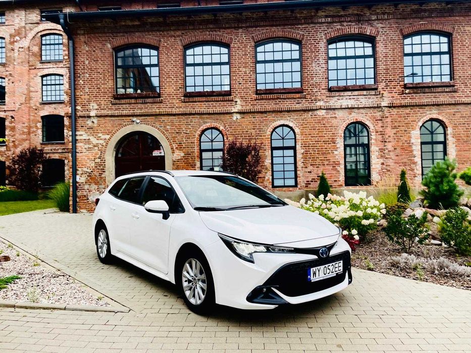 Wynajem samochodu - Toyota Corolla, C-HR, Camry, RAV4  BEZ KAUCJI