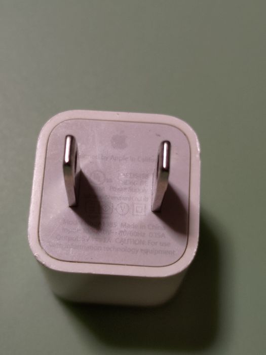 Захисне скло, кабель, блок живлення оригінал USA iPhone 4