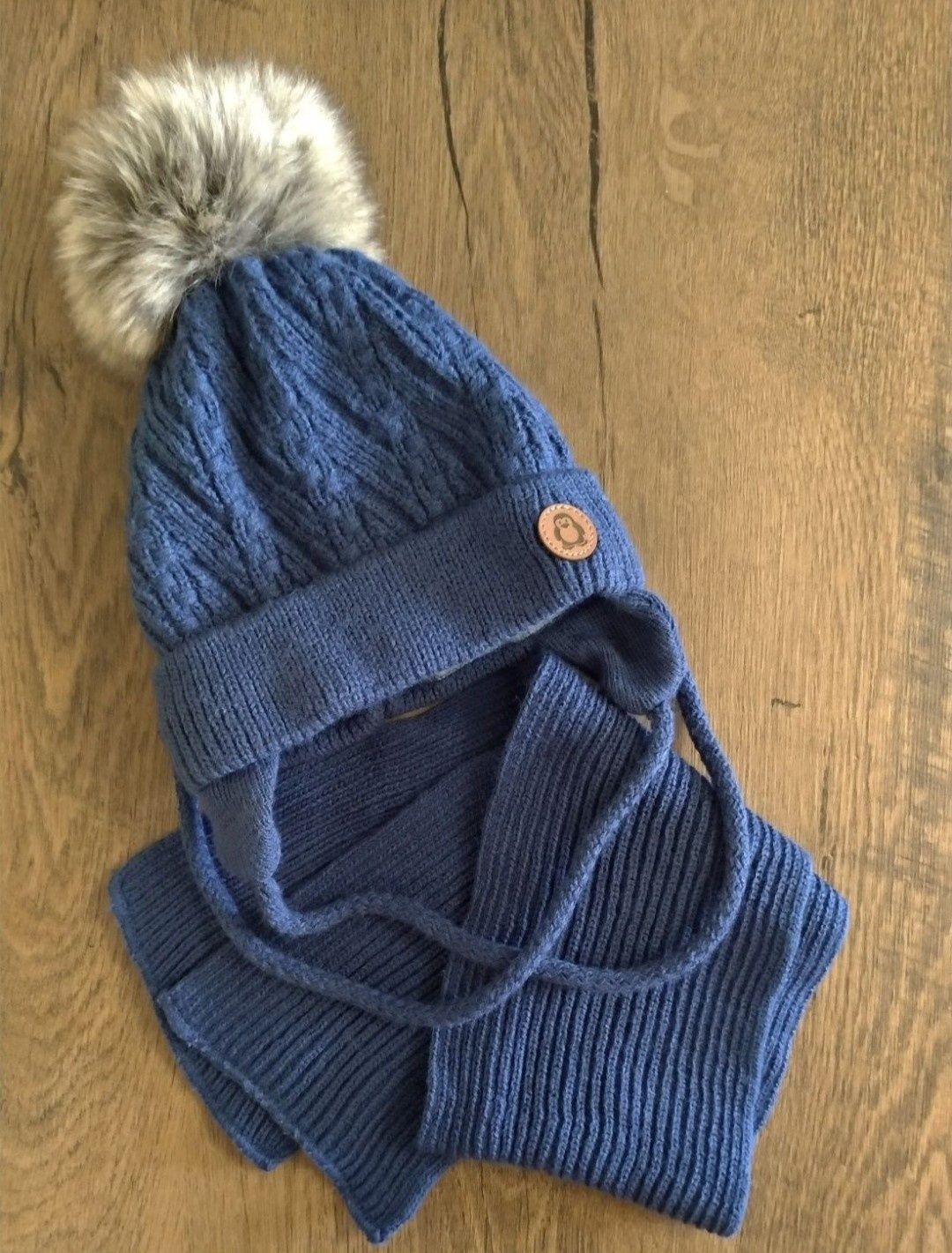 Комплект зимняя шапка , шапочка и шарфик