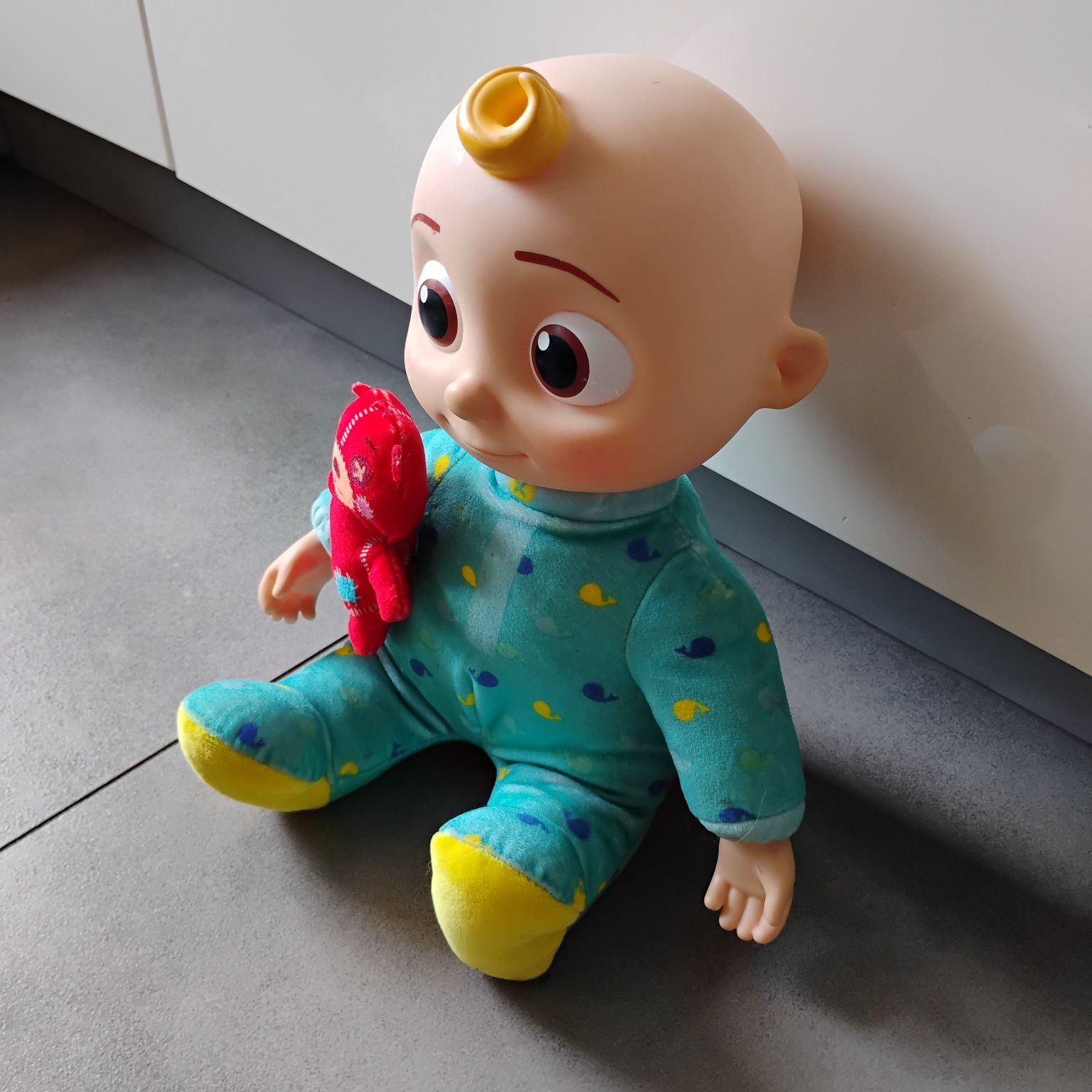 Cocomelon lalka interaktywna