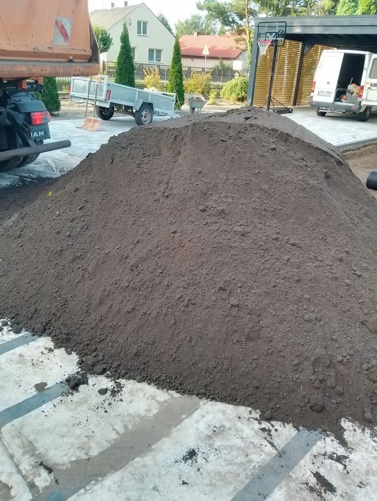 Przesiewacz bębnowy z taśmociągiem