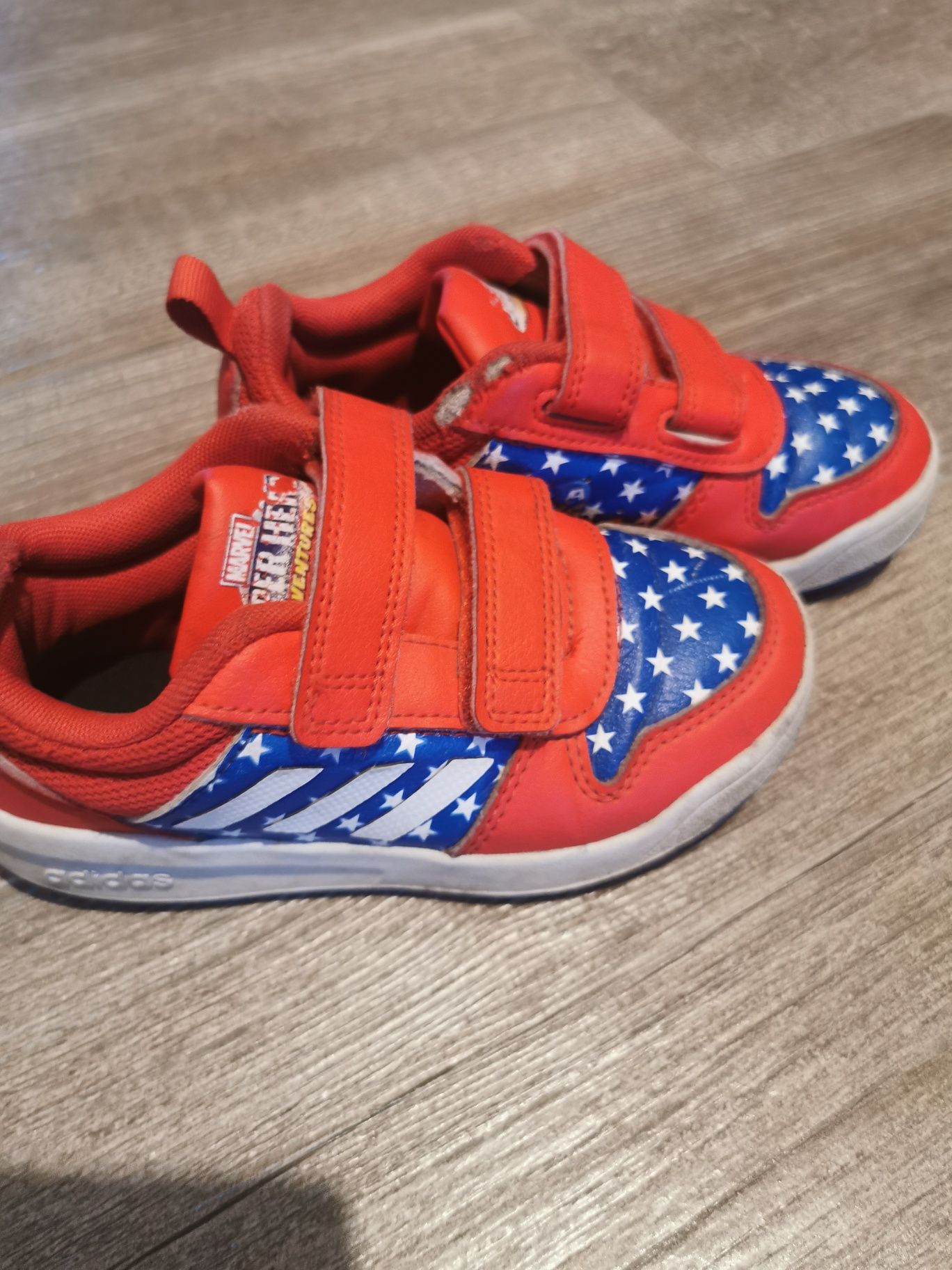 Buty dziecięce Adidas 28 marvel