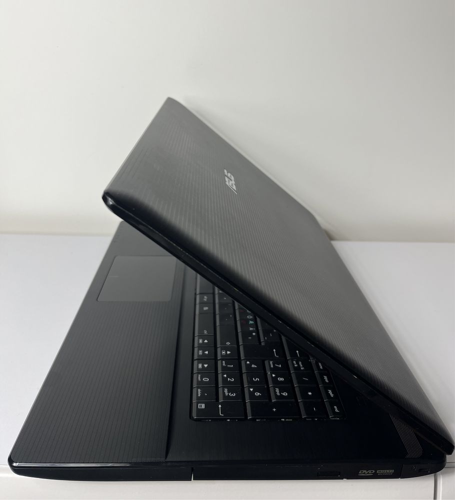 Ноутбук ASUS F75A X75A Великий екран 17,3/2,3Ghz/DDR3-6gb/HDD500gb
