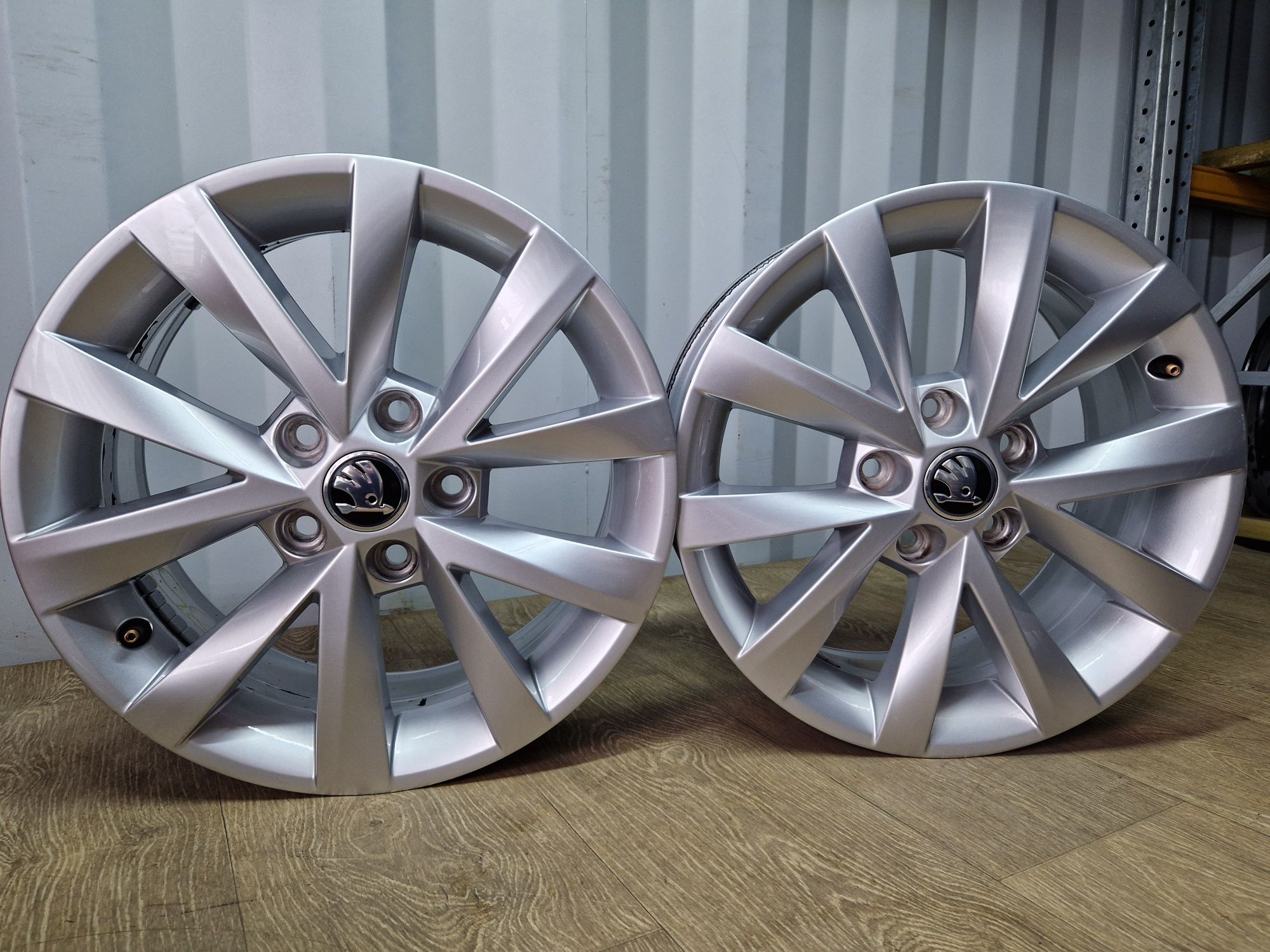 Felgi 16 skoda octavia superb Karoq 5x112 6.5j et46 os 57.1