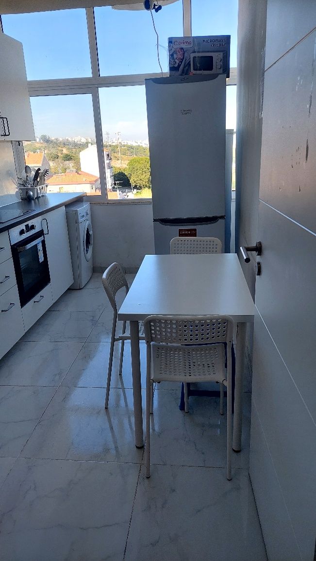 Arrendo Camas em Quartos partilhados, Brandoa