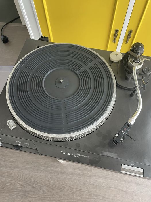 Gira discos Technics SL D2 (Preça Negociável)