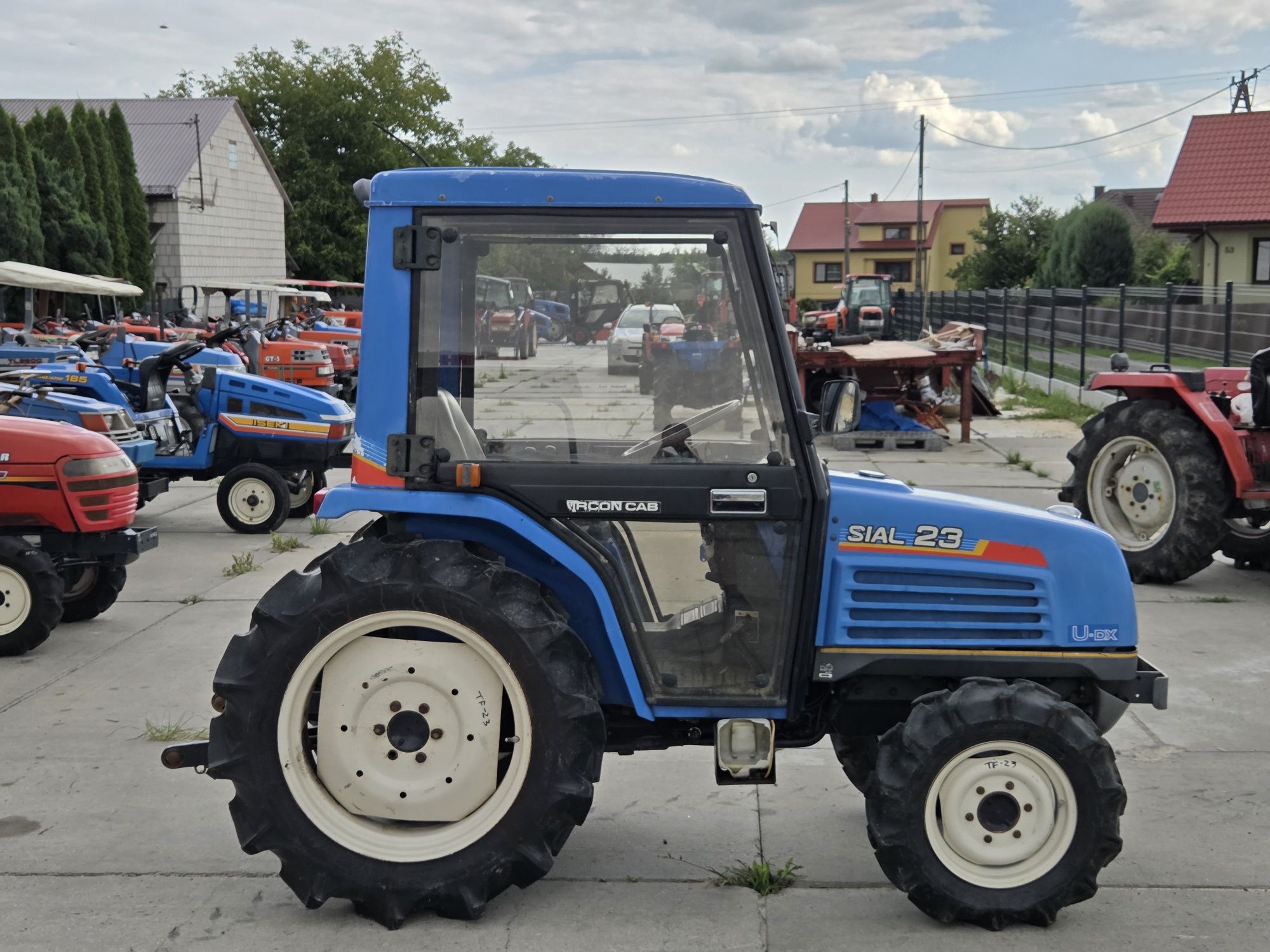 Traktorek japoński Iseki Sial 23 23KM klima wspomaganie 4x4