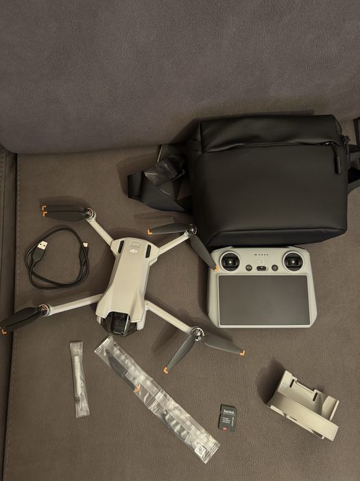 Drone DJI Mini 3 + RC + extras
