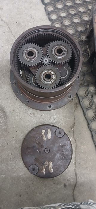 Silnik jazdy .yanmar , b27 , minikoparka