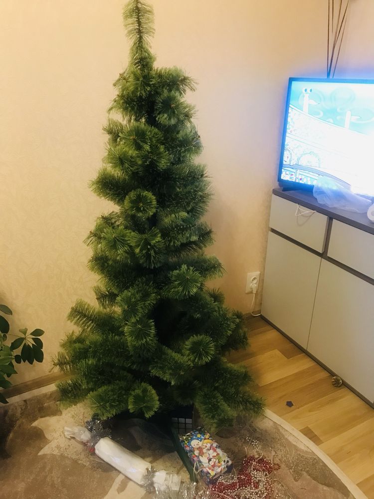 Ялинка елка