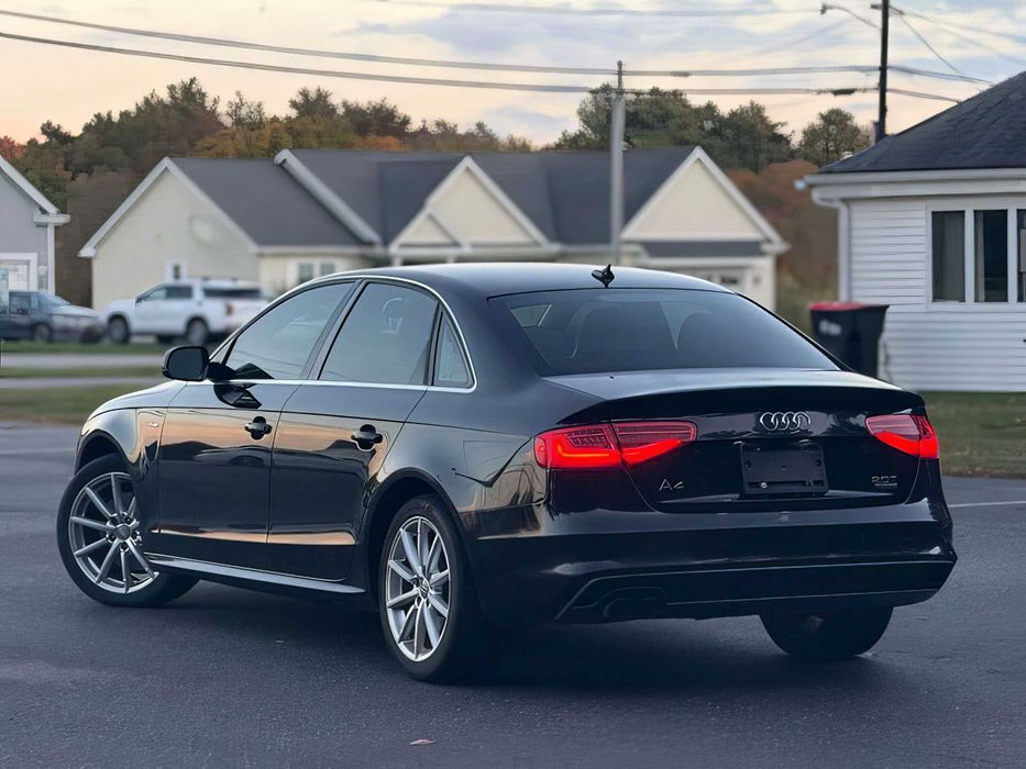 Audi A4      2015