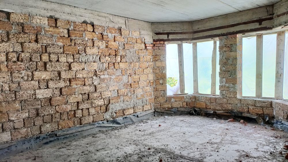 Продається недобудованийй будинок