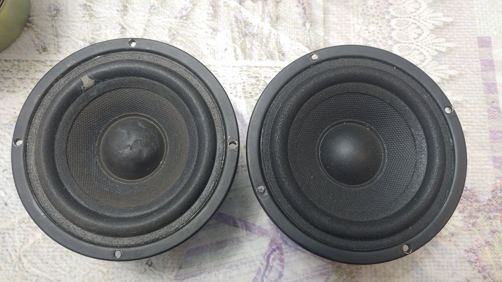 Низькочастотні динаміки від акустики Sven 8 Om. 30 Wt.