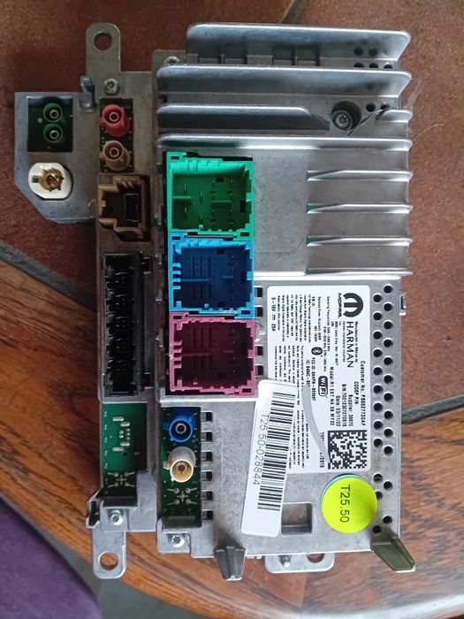 Radio wyswietlacz jeep grand cherokee wl