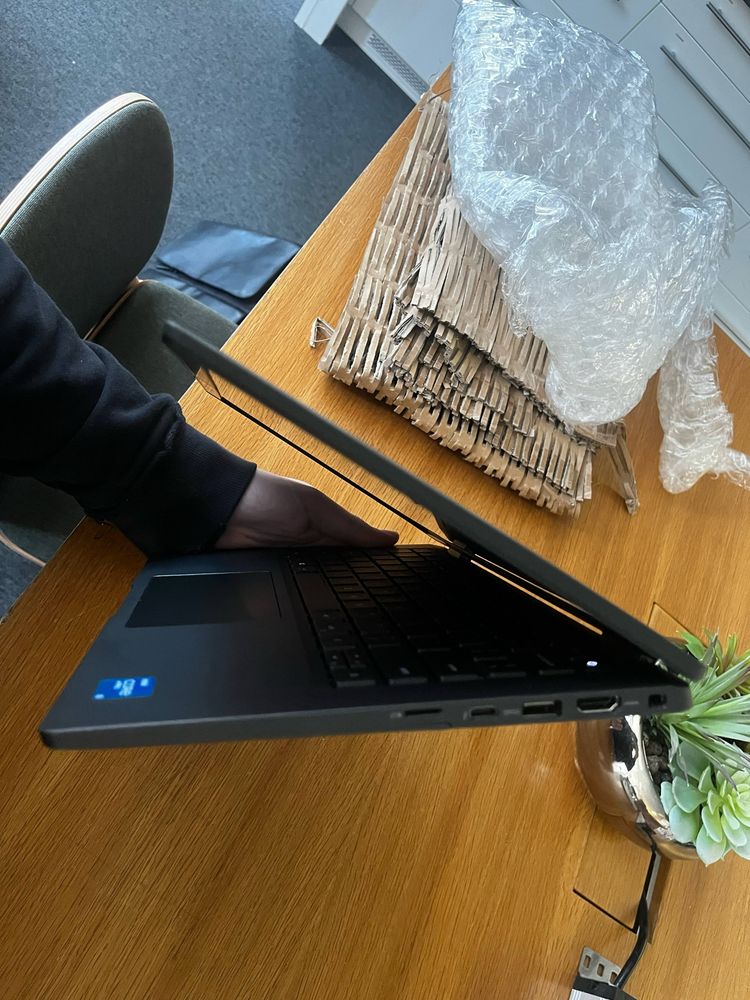 Dell Latitude 7420 i5-1145G7, 16GB, 256GB SSD