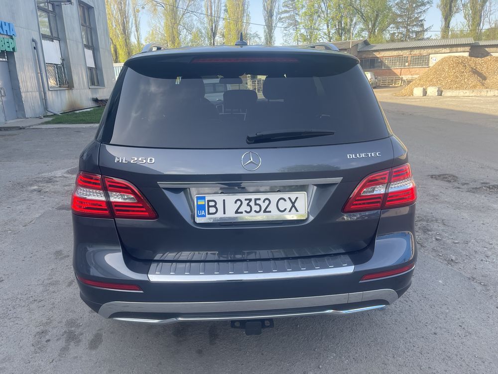 Mercedes-Benz ML 250