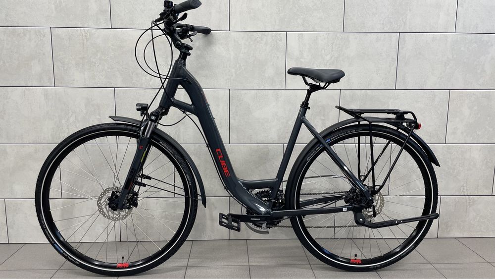Cube Touring rower trekkingowy koła 28 cali rama 53cm