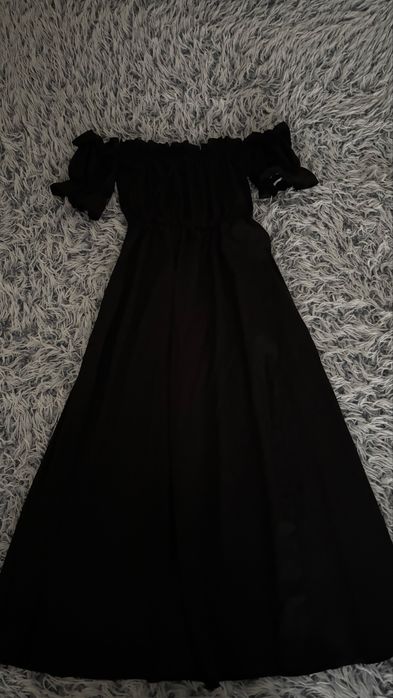 Сукня довга чорна