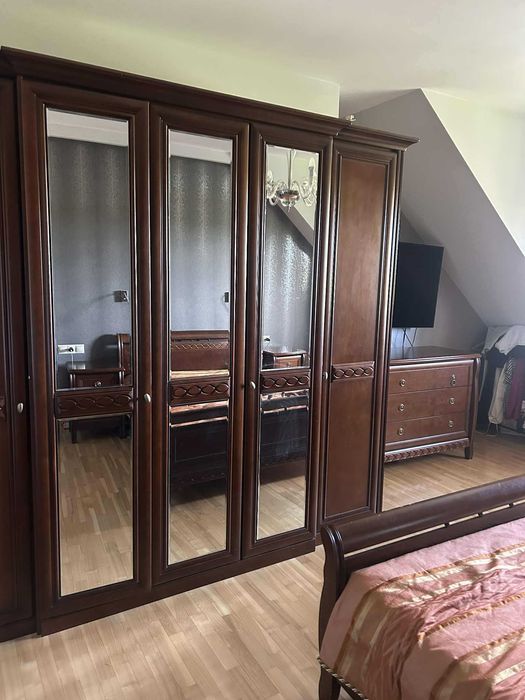 Szafa 4 drzwiowa Szwarzędzkie meble, kolekcja Aronia