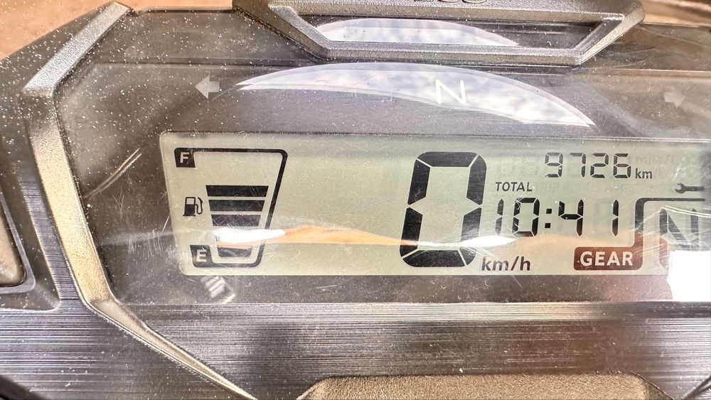 Honda CBF 125cc ano 2023 com menos de 10.000 km