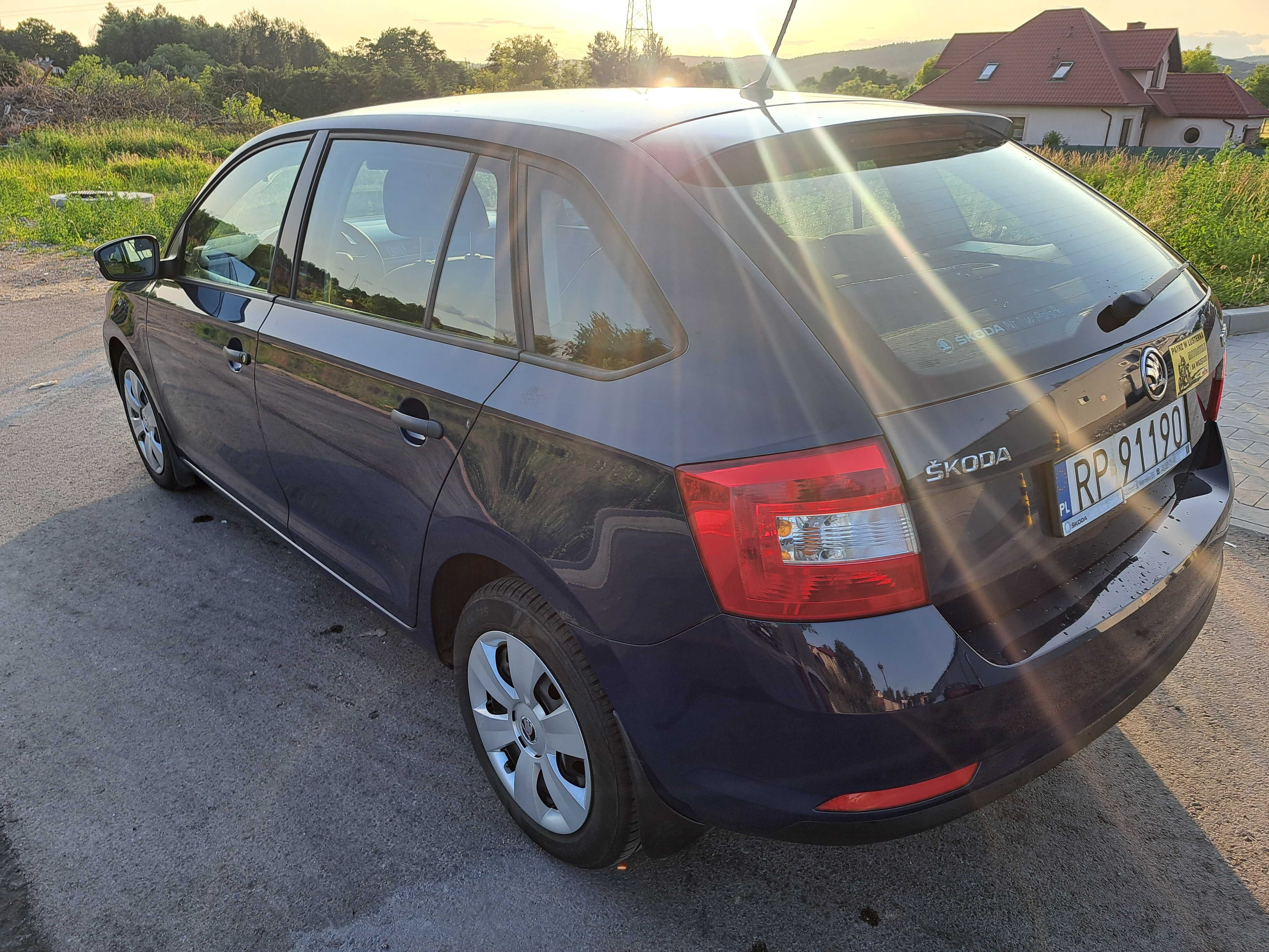Sprzedam Skodę Rapid 1,4tdi w bardzo dobrej kondycji .
