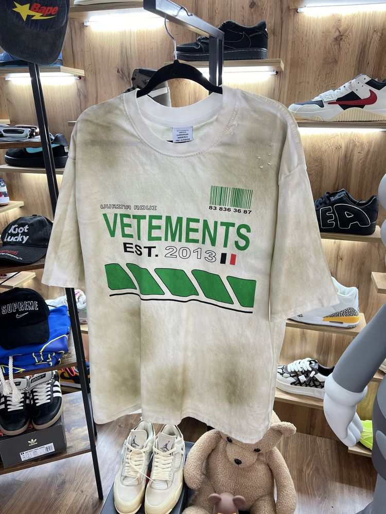 Футболка VETEMENTS Dirt Logo Speed Khaki