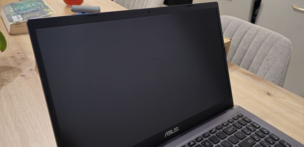 Asus vivobook X515ja i5 512 ssd 16gb