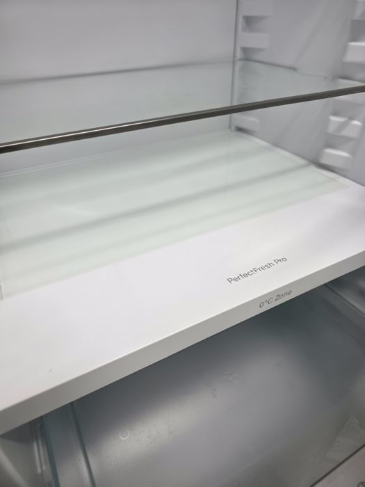 Двокамерний Холодильник вбудований Miele 2023 р 177 см зона свіжості